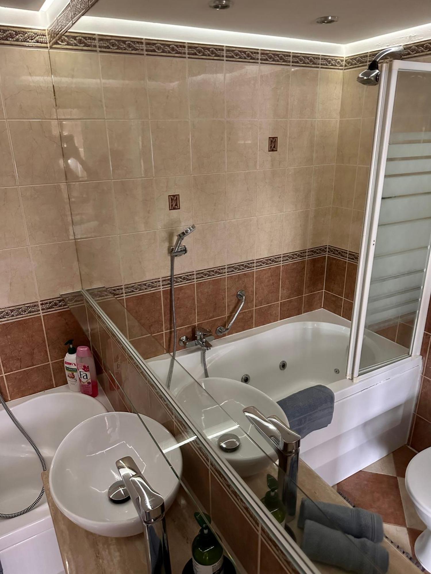 Deluxury Mirror Apartament Centrum Varšava Exteriér fotografie