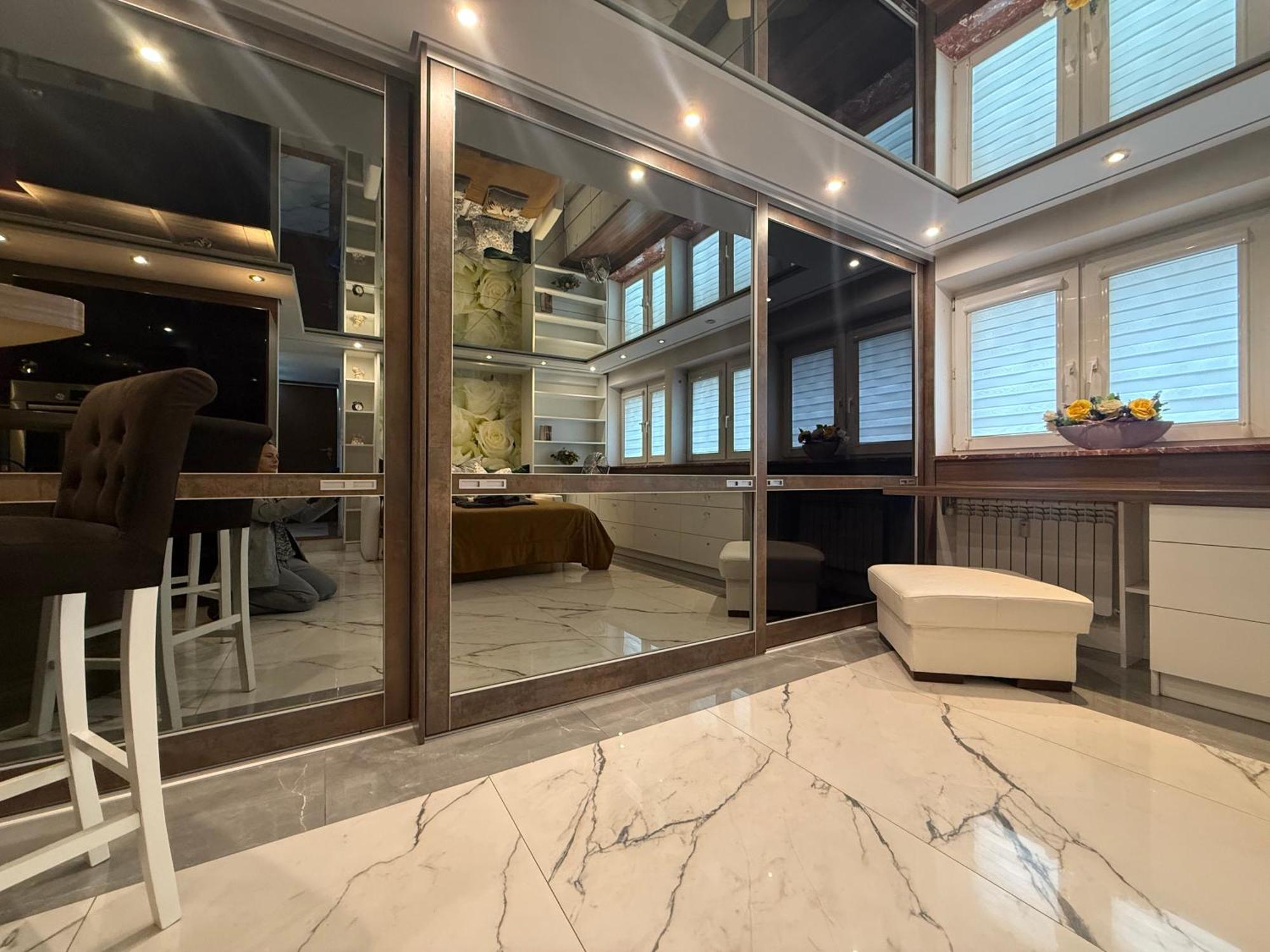 Deluxury Mirror Apartament Centrum Varšava Exteriér fotografie